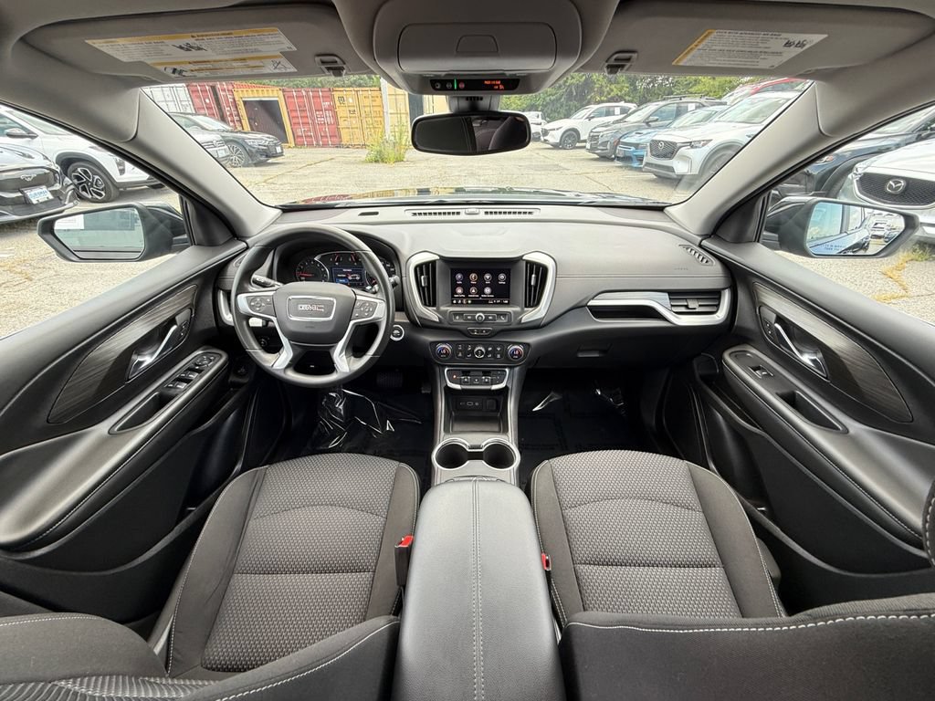Used 2024 GMC Terrain SLE w/ Driver Convenience Package AWD/4WD image 22
