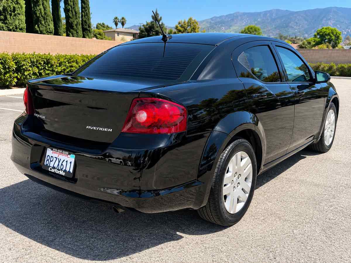 Used 2014 Dodge Avenger SE FWD image 27