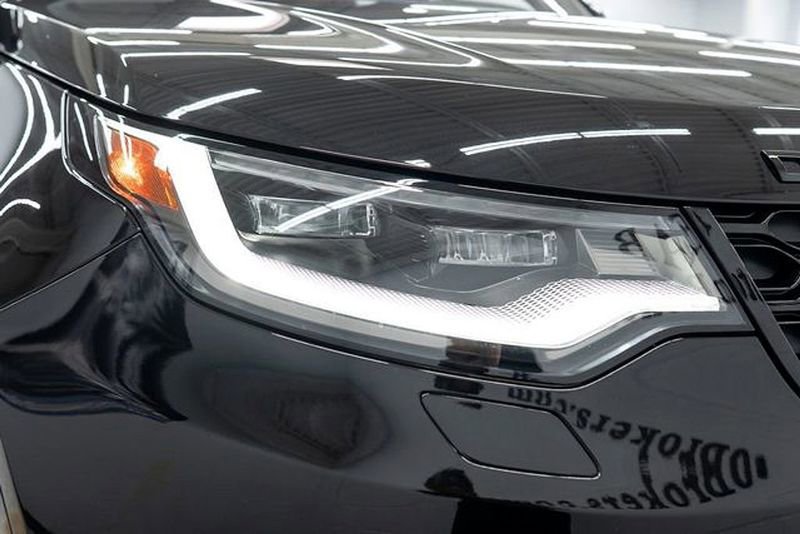 Used 2023 Land Rover Discovery S R-Dynamic image 52