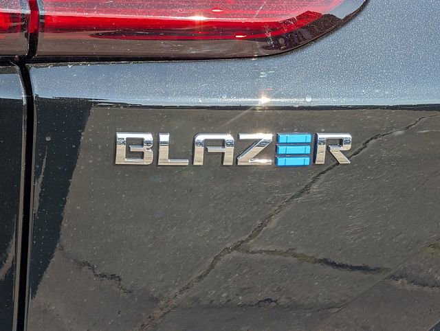 New 2026 Chevrolet Blazer EV LT image 11