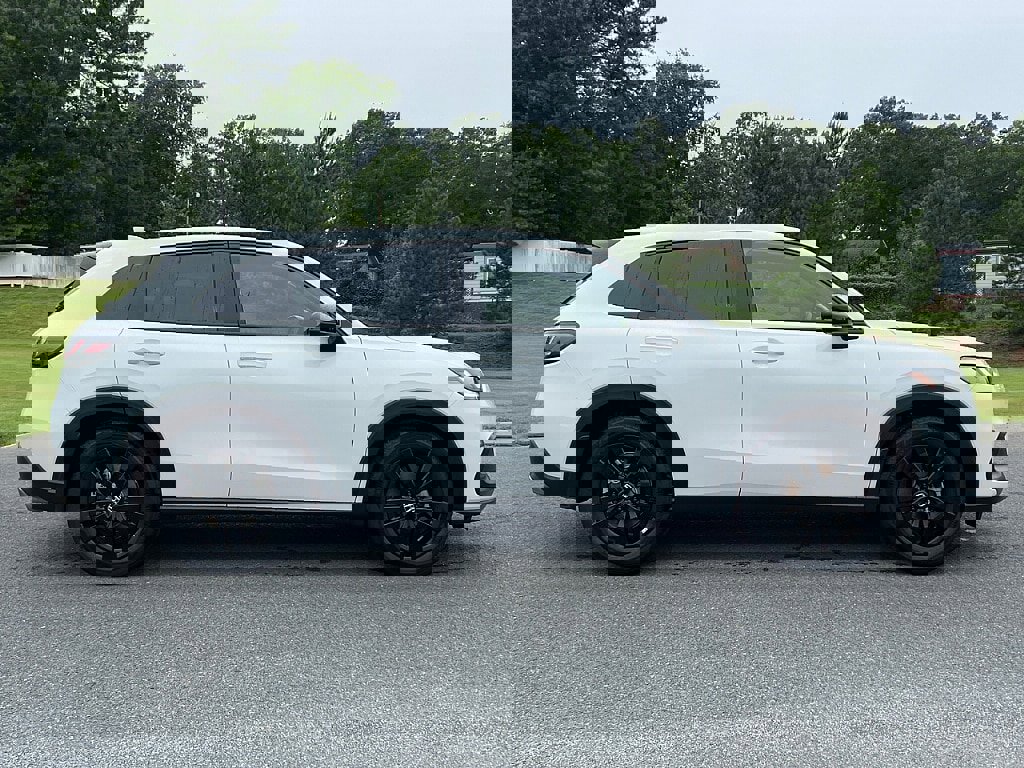 New 2026 Honda HR-V Sport image 2