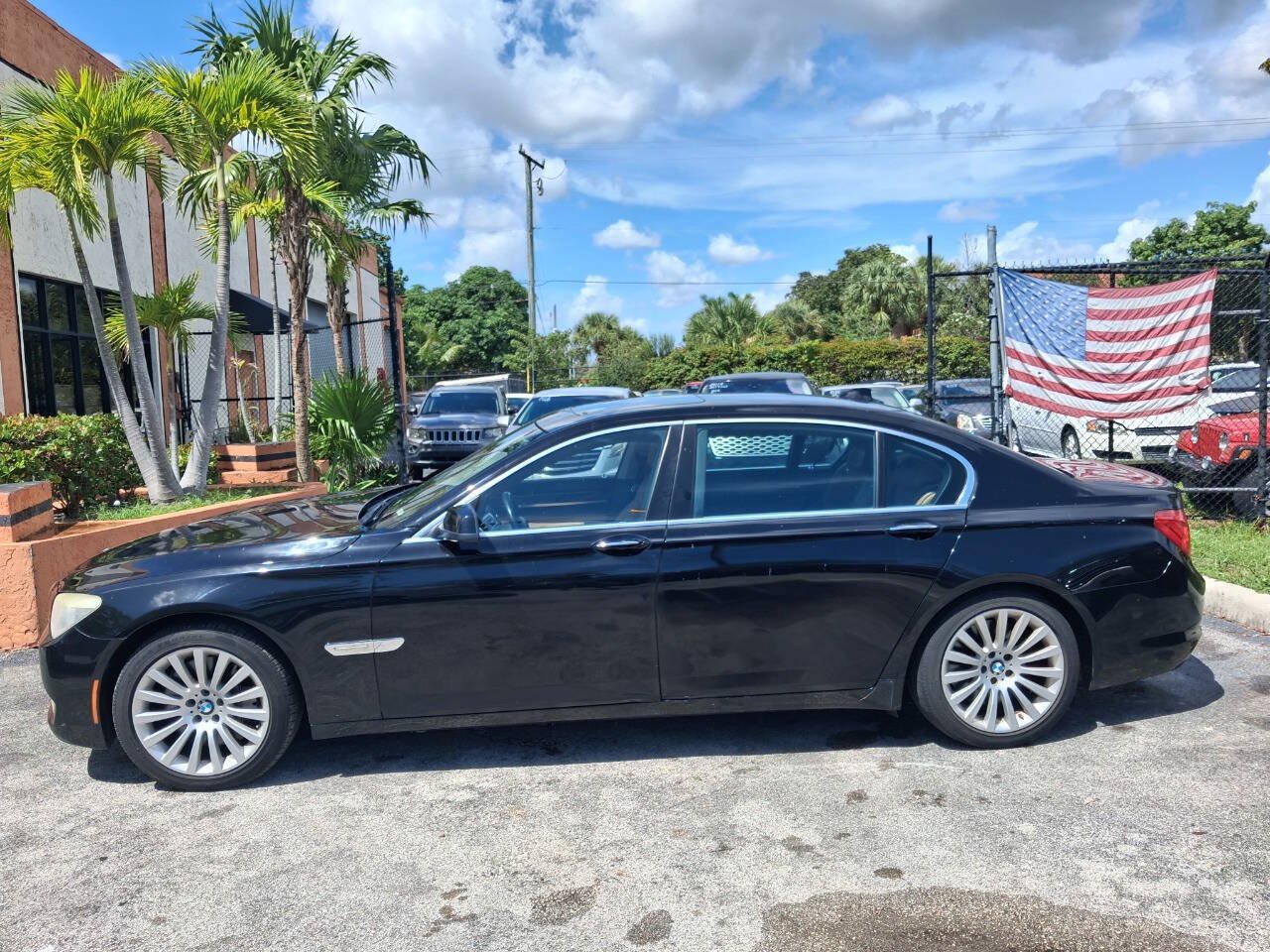 Used 2012 BMW 750Li RWD image 9