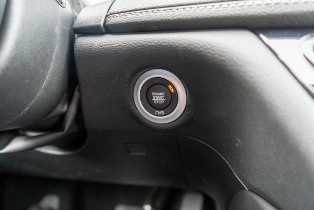 New 2026 Chrysler Pacifica Limited w/ Uconnect Theater Family Group image 21