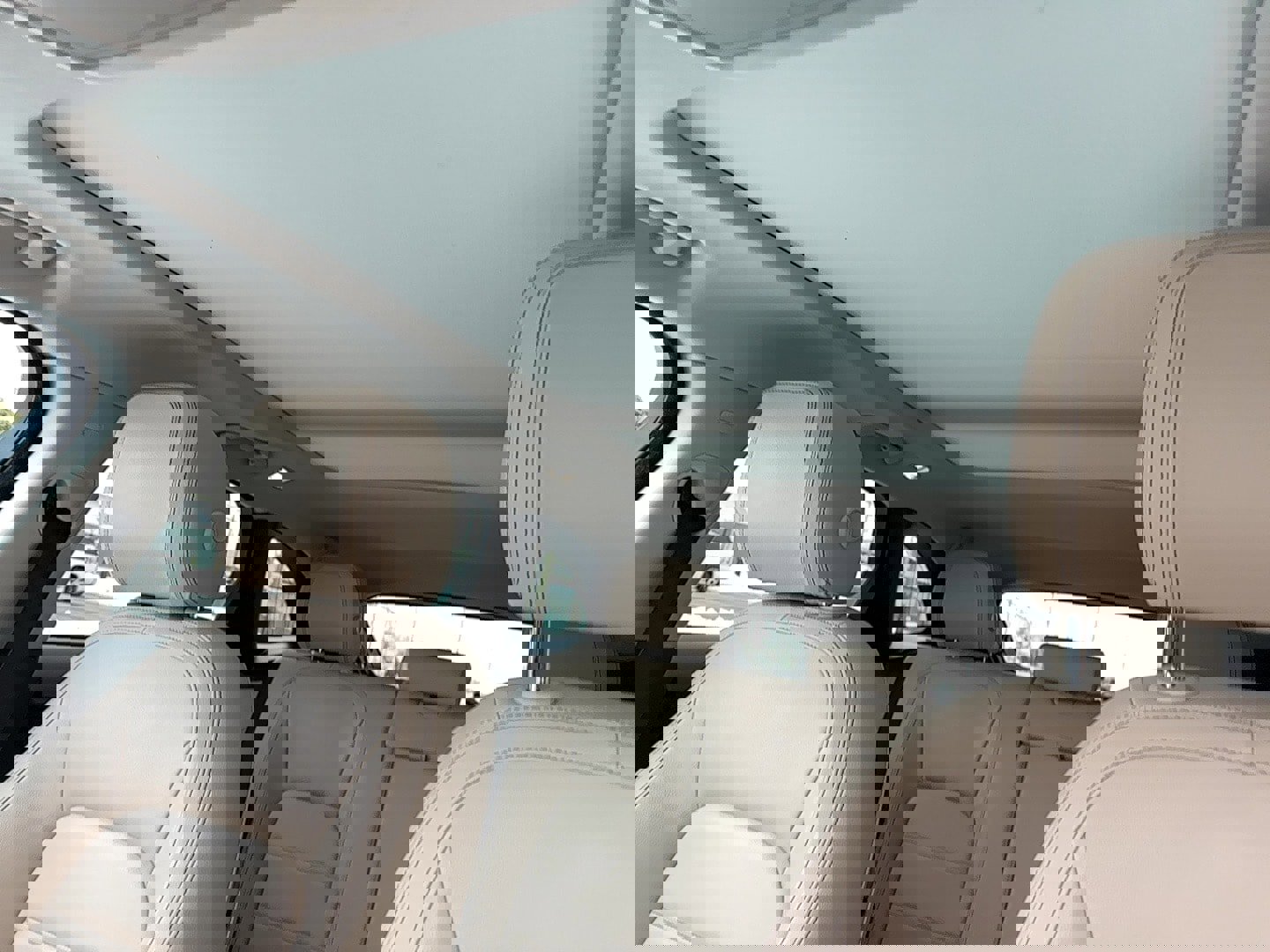 Used 2018 Jaguar F-PACE Prestige image 20