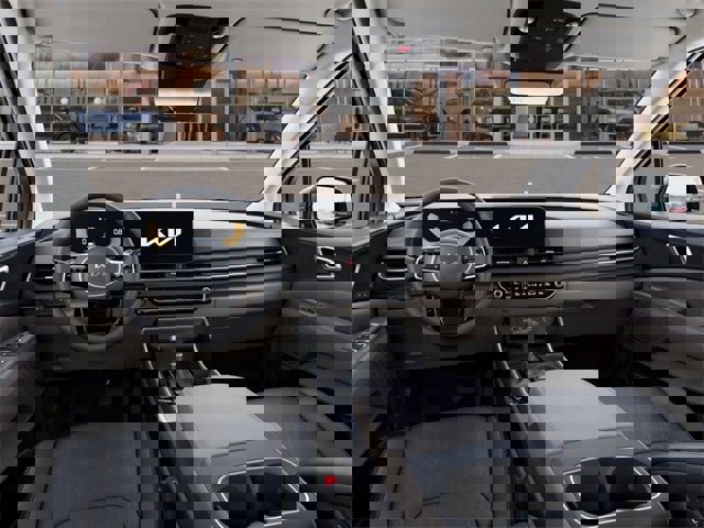 New 2026 Kia Carnival EX image 14