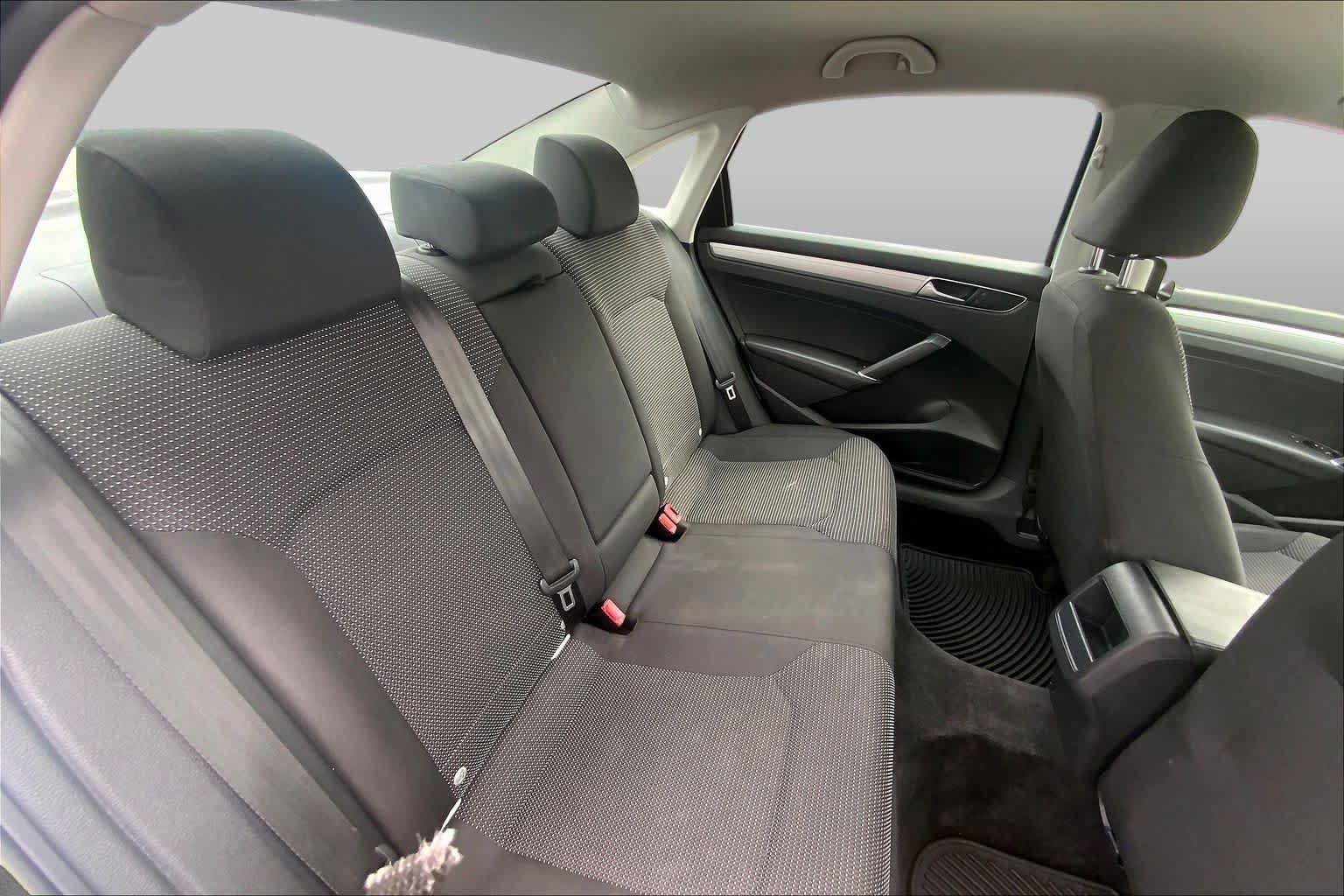 Used 2016 Volkswagen Passat 1.8T S w/ Lighting Package (P06) FWD image 20