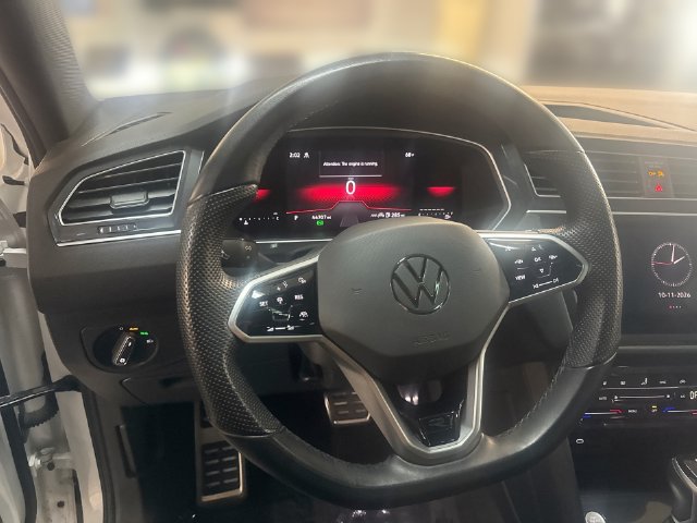 Certified 2024 Volkswagen Tiguan SE R-Line AWD/4WD image 12
