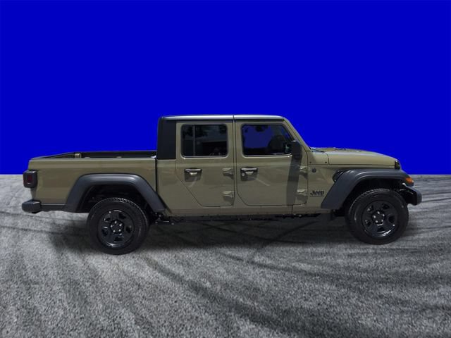 Used 2026 Jeep Gladiator Sport AWD/4WD image 3