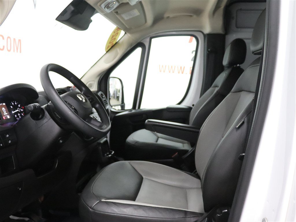 Used 2025 RAM ProMaster 2500 w/ Convenience Group FWD image 17