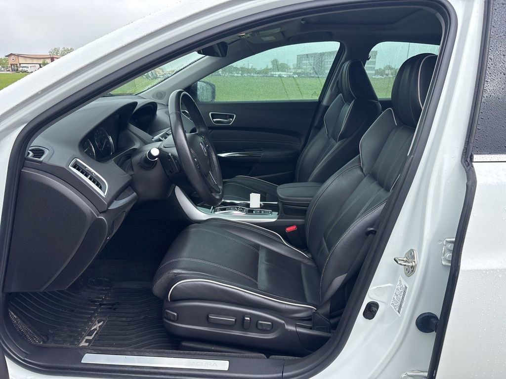 Used 2018 Acura TLX V6 SH-AWD w/ Technology Pkg image 13