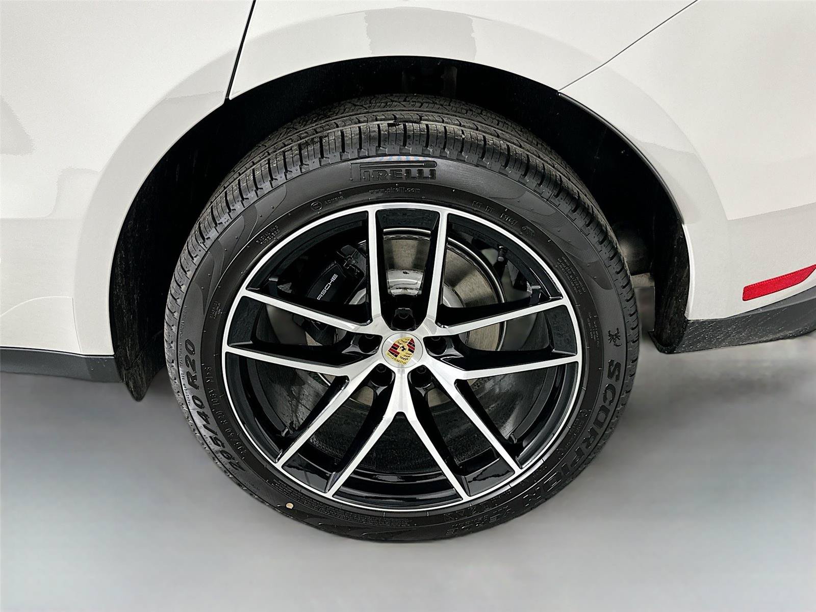 Certified 2026 Porsche Macan Turbo AWD/4WD image 12