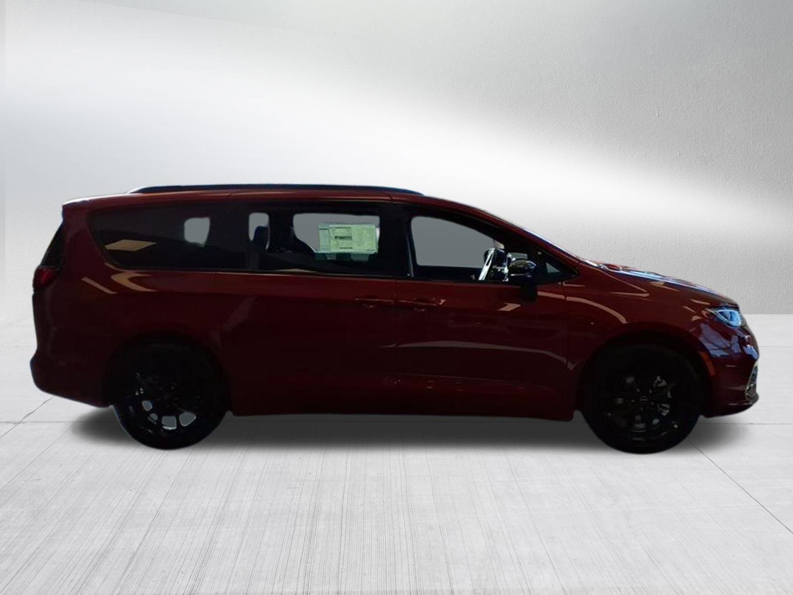 New 2026 Chrysler Pacifica Select image 3