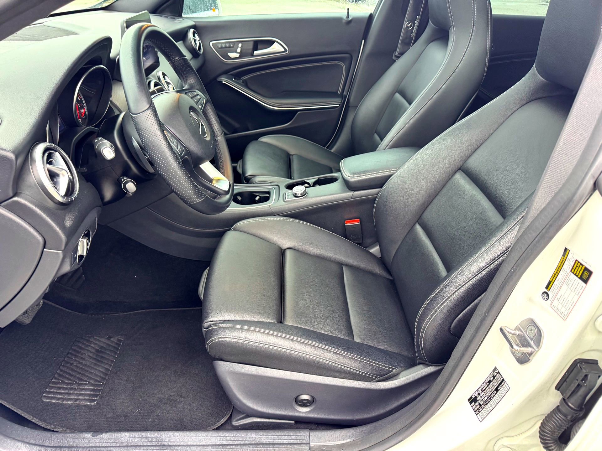 Used 2019 Mercedes-Benz CLA 250 image 12