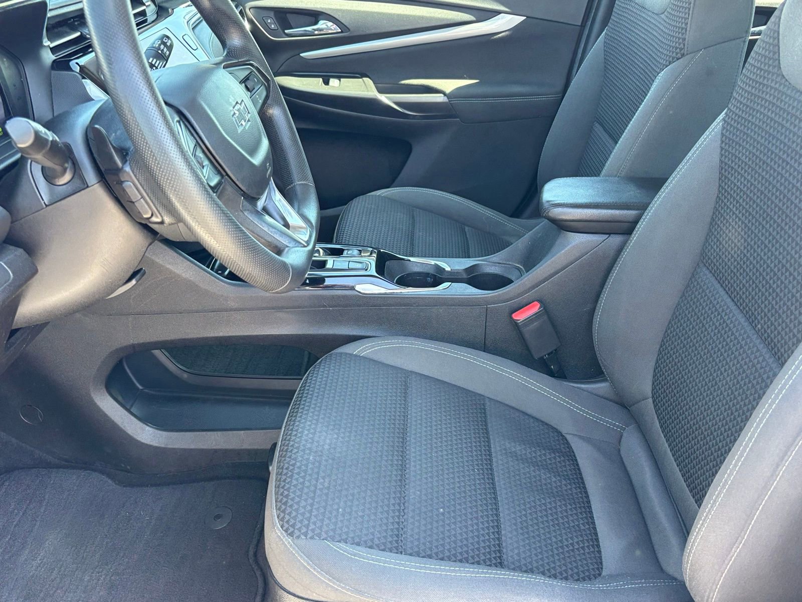 Used 2023 Chevrolet Bolt EUV LT FWD image 18