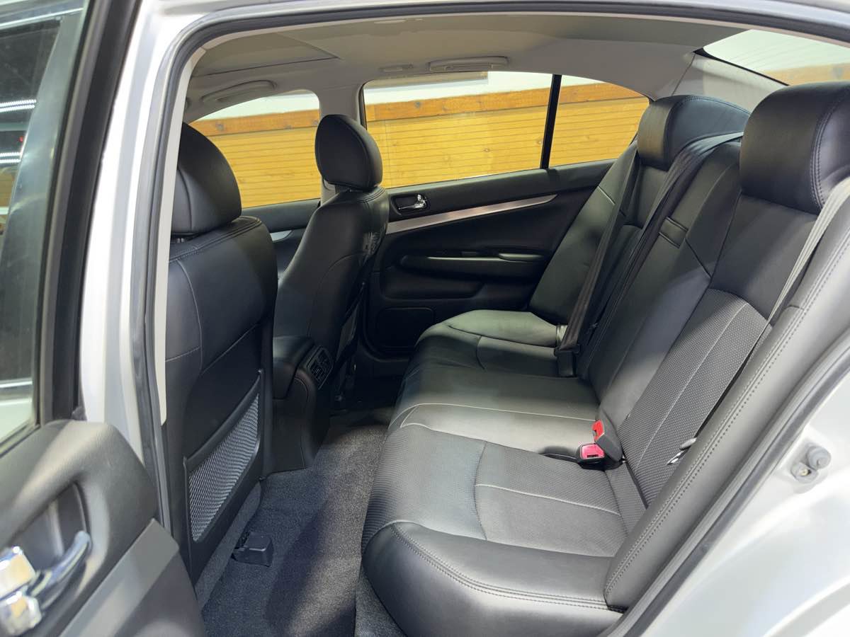 Used 2013 INFINITI G37 Journey w/ Premium Pkg RWD image 23
