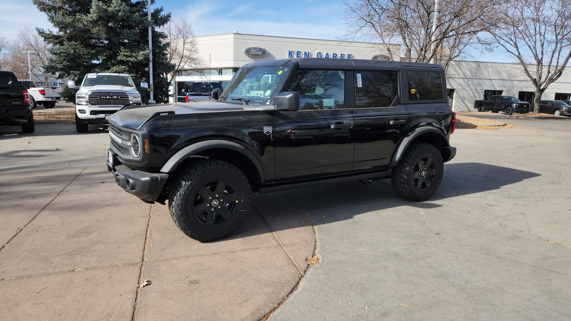 New 2025 Ford Bronco Big Bend w/ Black Diamond Package image 3