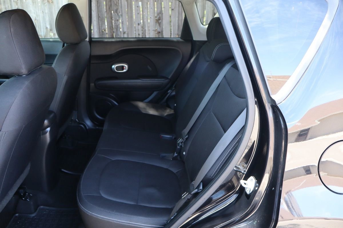 Used 2016 Kia Soul FWD image 20