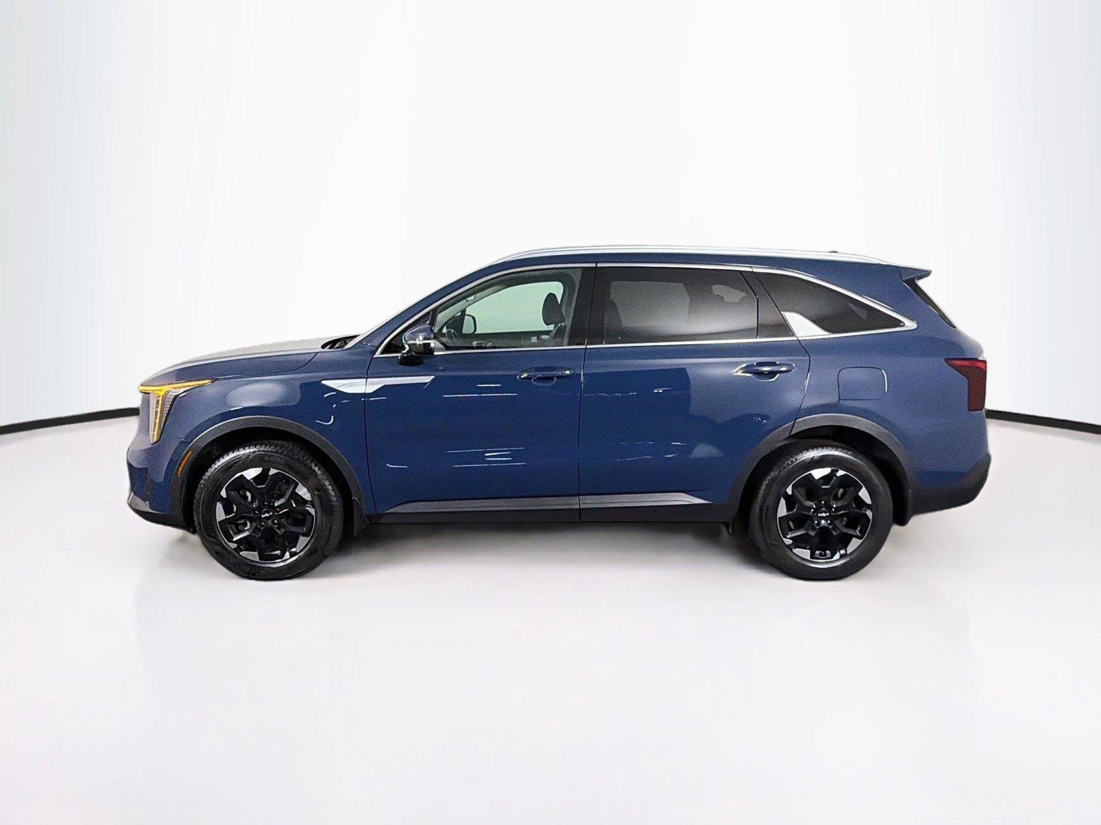 Used 2024 Kia Sorento S AWD/4WD image 8