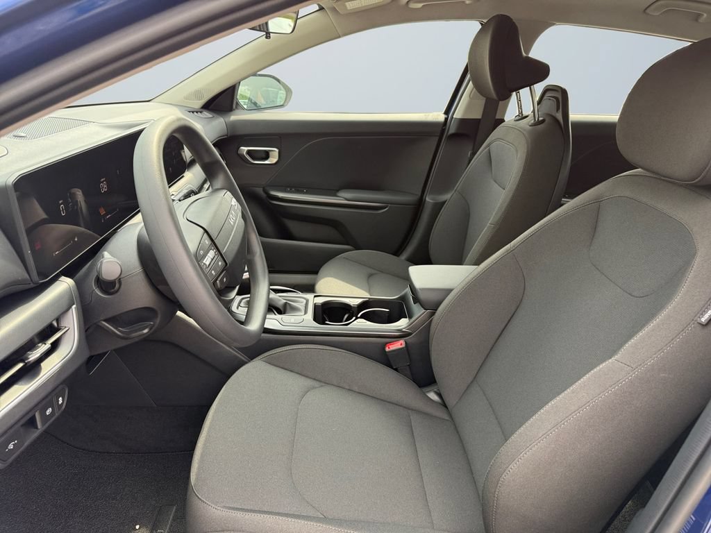 New 2026 Kia K4 FWD image 9