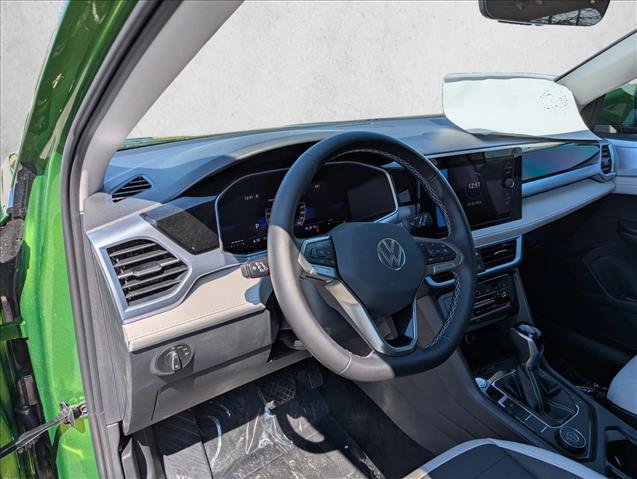 New 2026 Volkswagen Taos SE AWD/4WD image 12