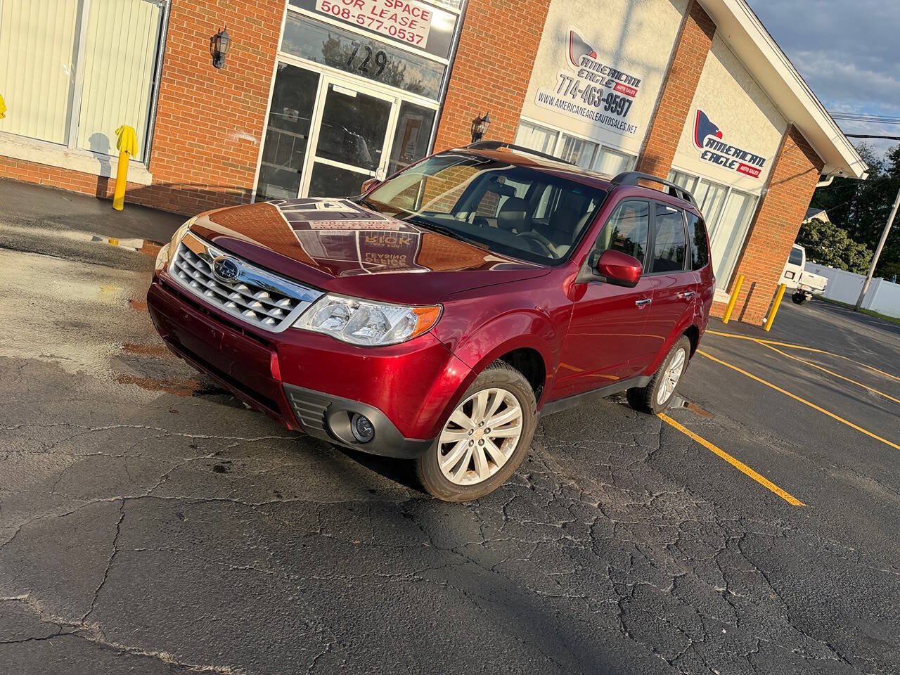 Used 2013 Subaru Forester 2.5X Premium w/ All-Weather Plus Pkg AWD/4WD image 7