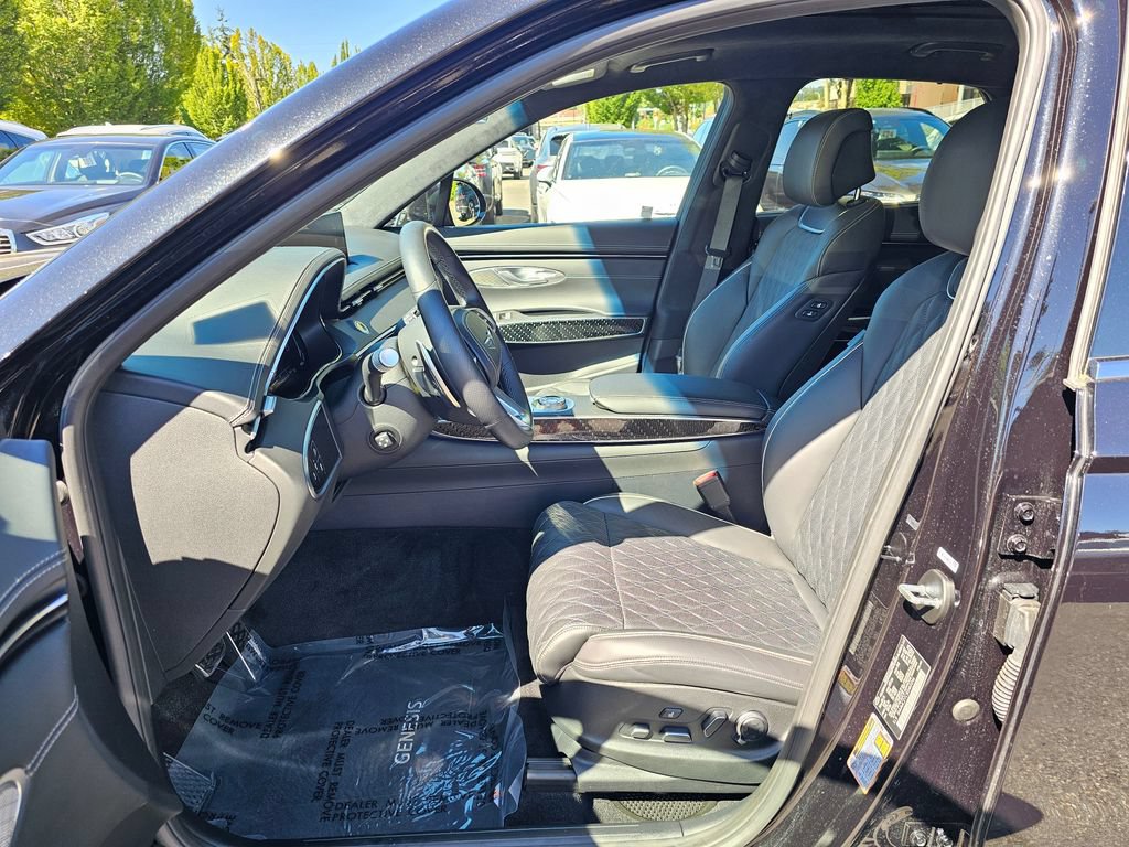 Certified 2025 Genesis GV70 3.5T Sport w/ Sport Prestige Package AWD/4WD image 21