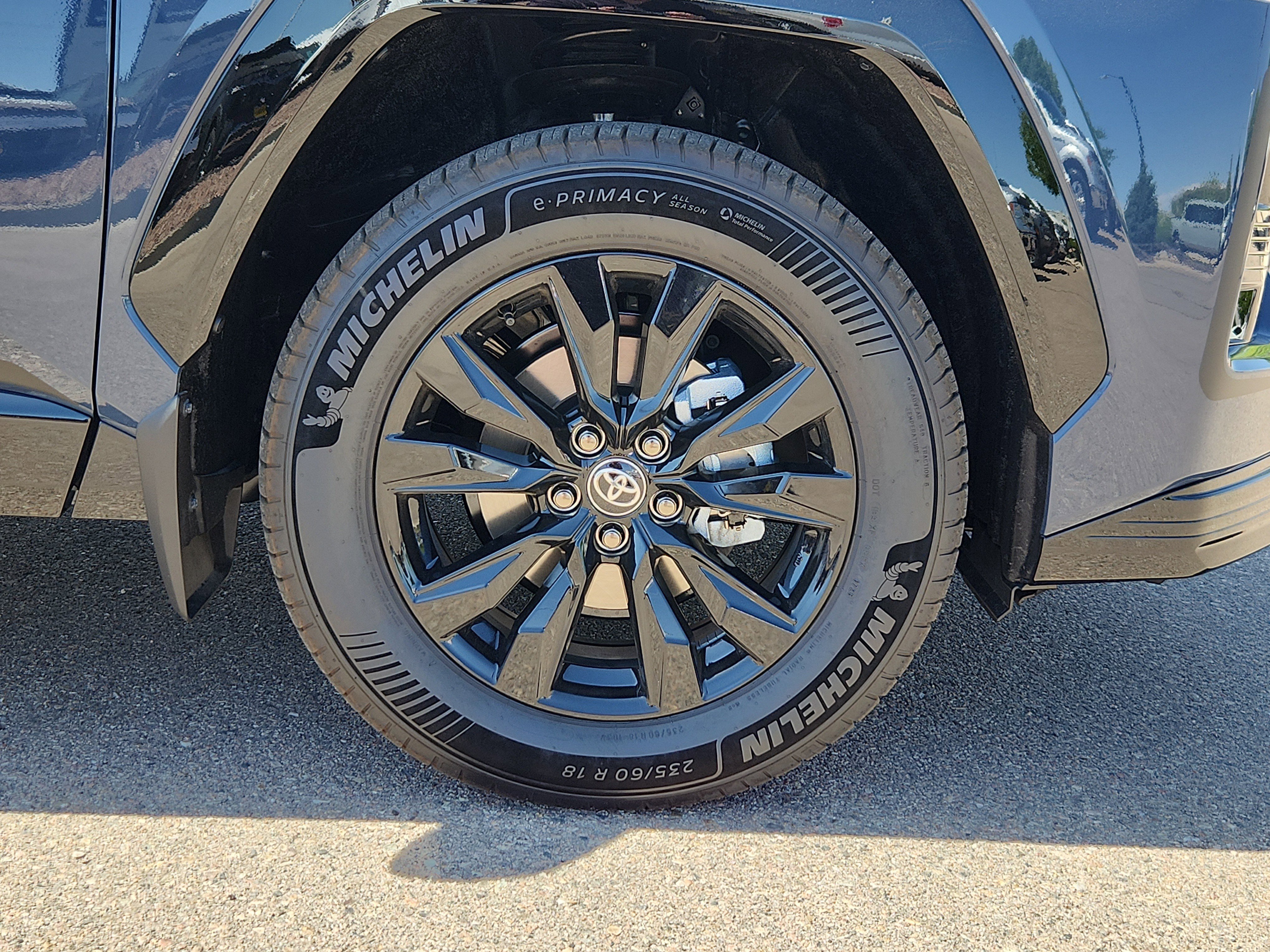 Used 2026 Toyota RAV4 SE w/ Convenience Package FWD image 15