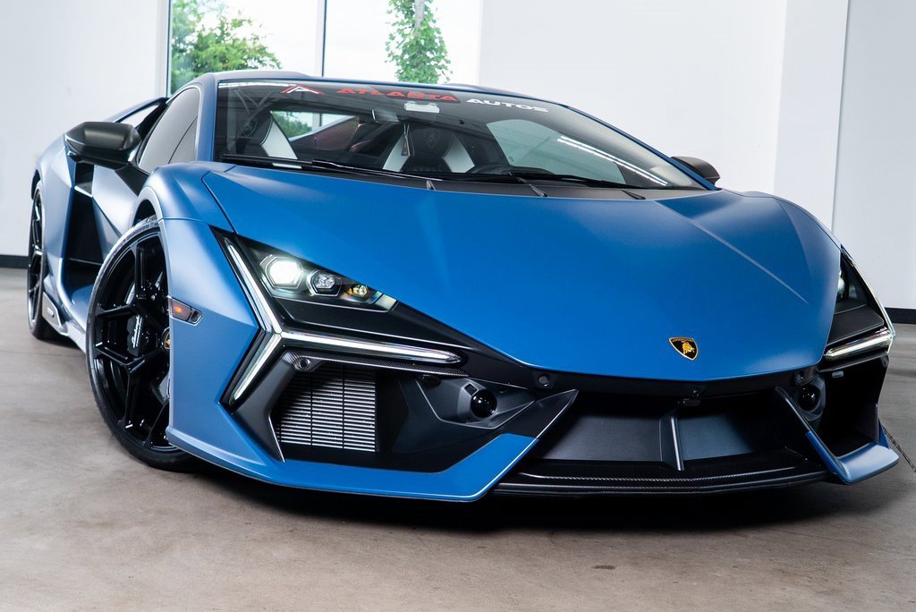 Used 2024 Lamborghini Revuelto image 6