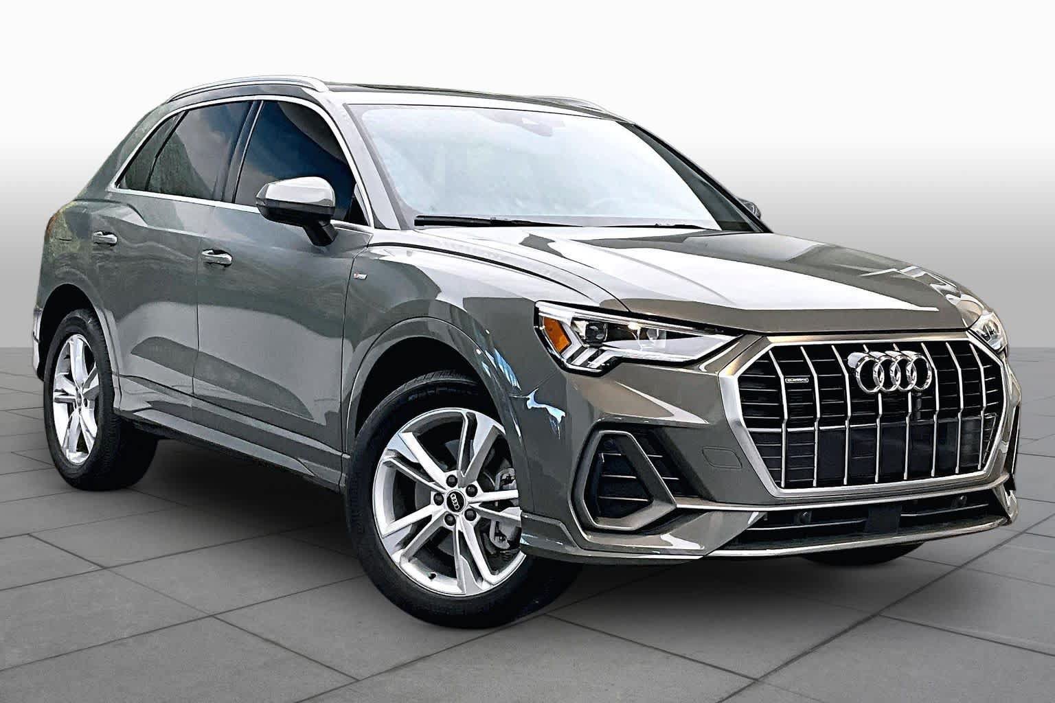 Used 2024 Audi Q3 2.0T Premium w/ Convenience Package AWD/4WD image 3