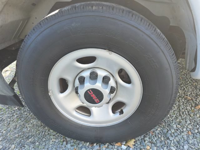 Used 2022 GMC Savana 2500 w/ Driver Convenience Package RWD image 16