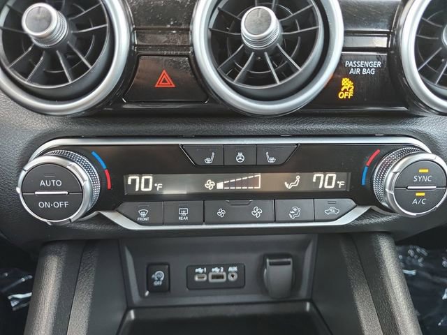 Certified 2025 Nissan Sentra SV w/ All-Weather Package FWD image 4