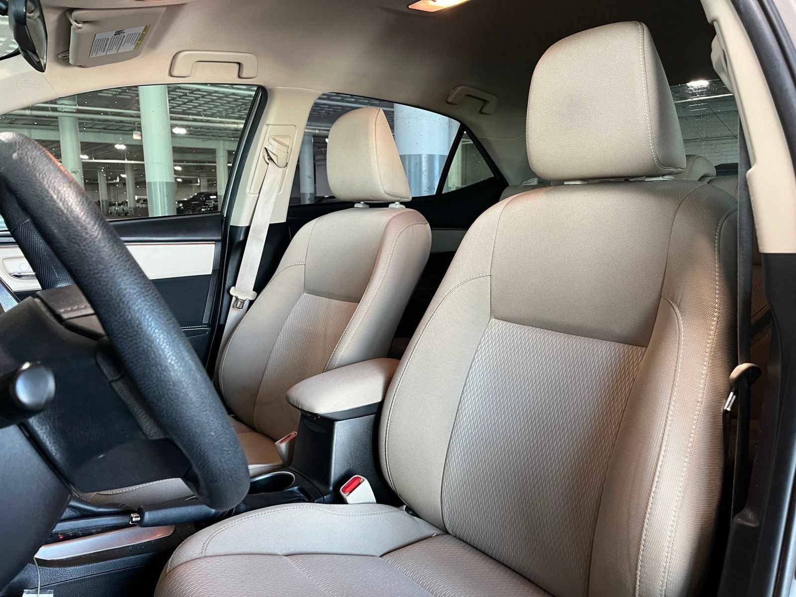 Used 2016 Toyota Corolla LE FWD image 13