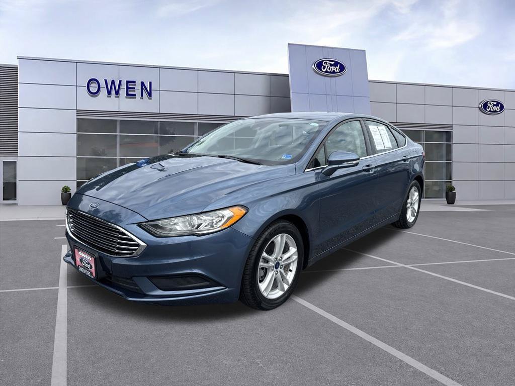 Used 2018 Ford Fusion SE FWD image 1