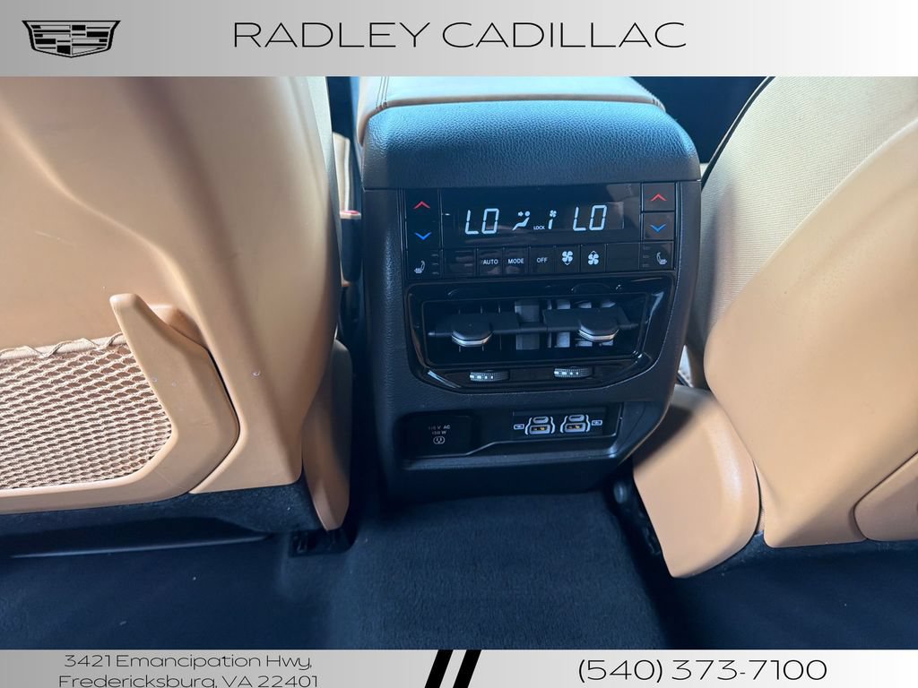 Used 2023 Jeep Grand Cherokee Summit w/ Adv Protech Group IV AWD/4WD image 11