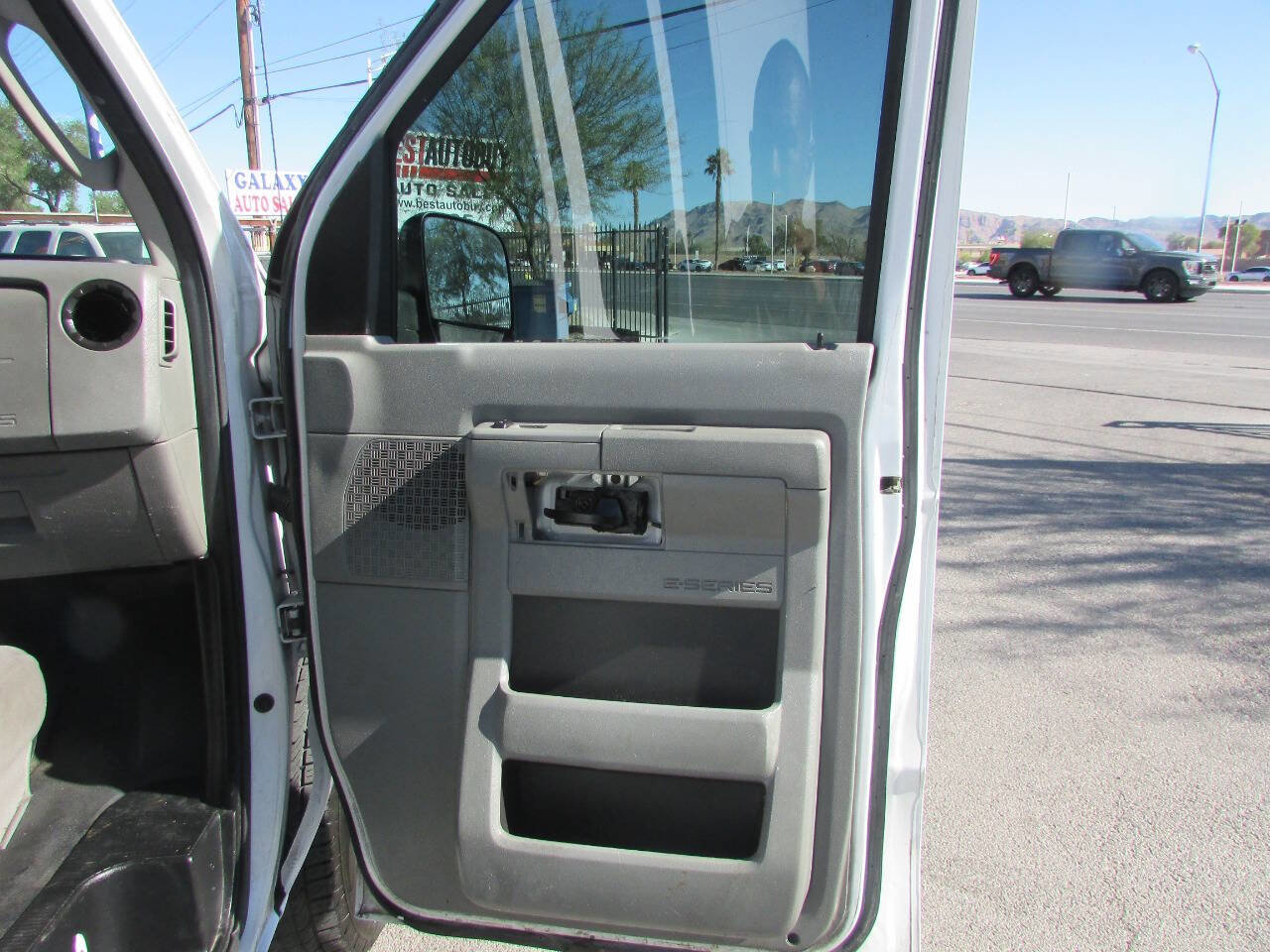 Used 2012 Ford E-250 and Econoline 250 w/ PWR Group RWD image 31