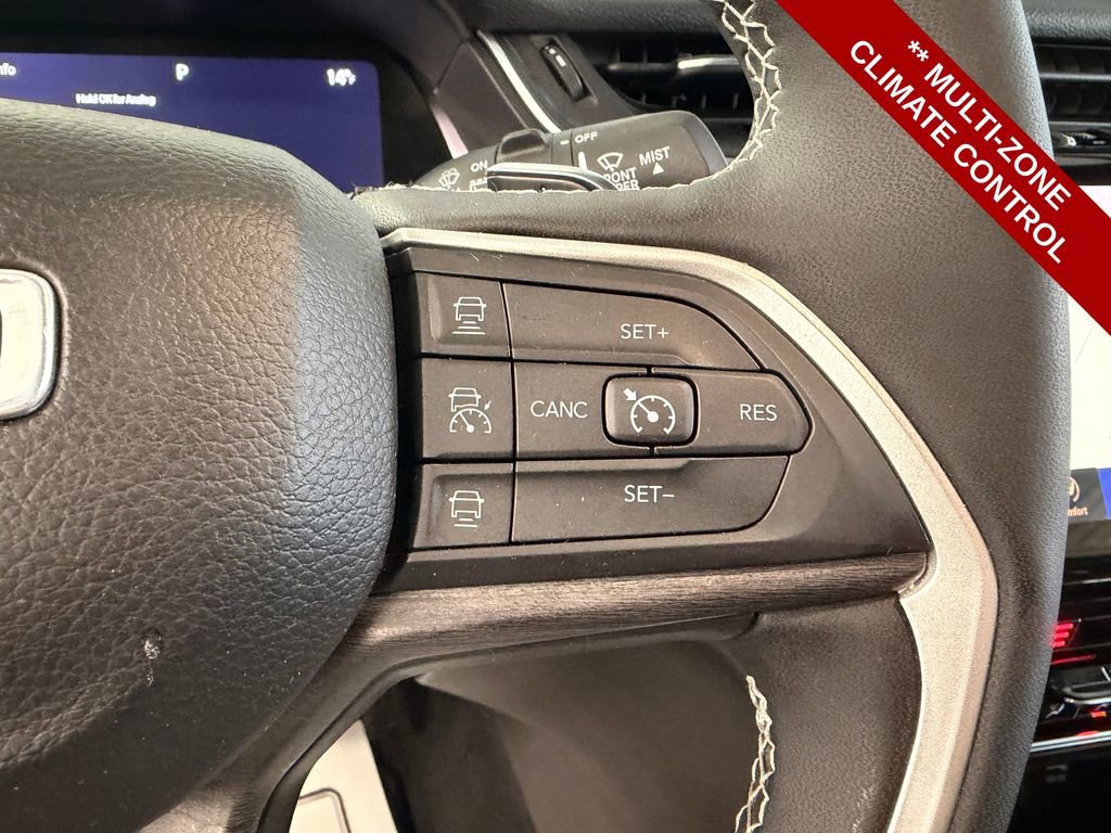 Used 2023 Jeep Grand Cherokee Limited w/ Black Appearance Package image 21