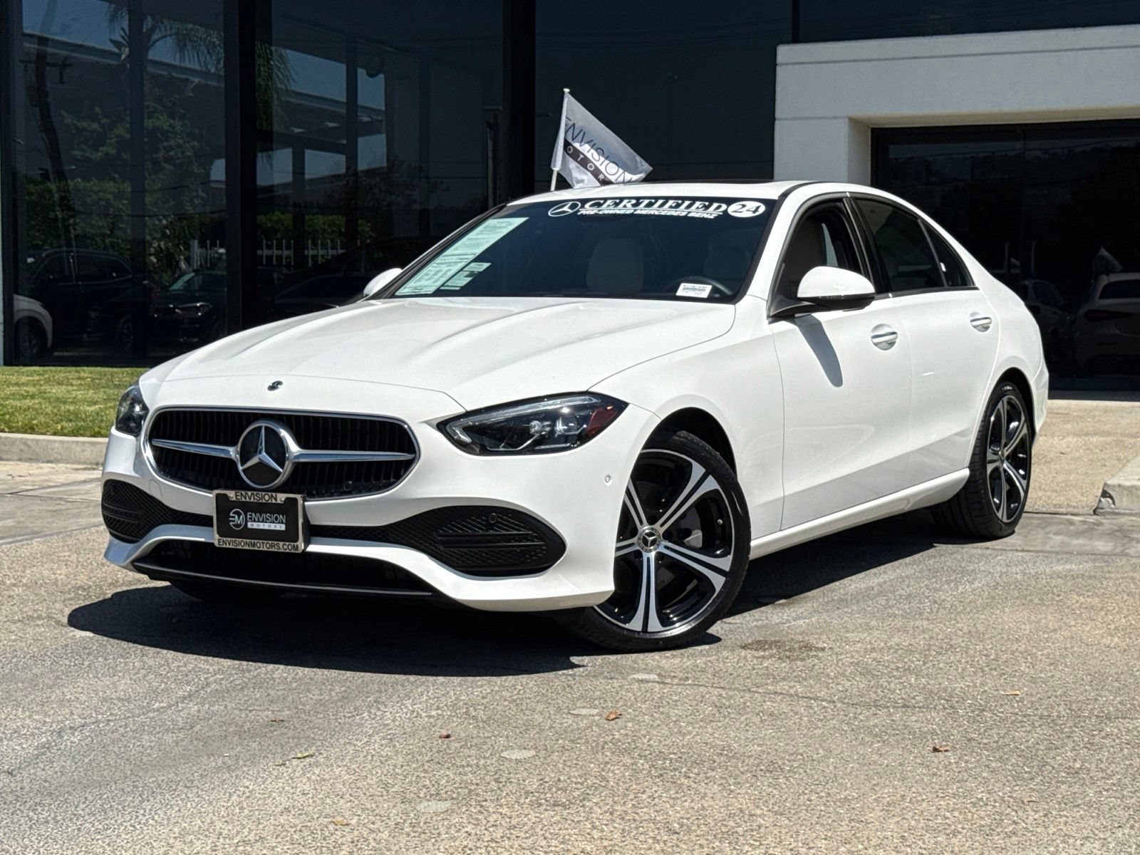 Used 2024 Mercedes-Benz C 300 Sedan image 2