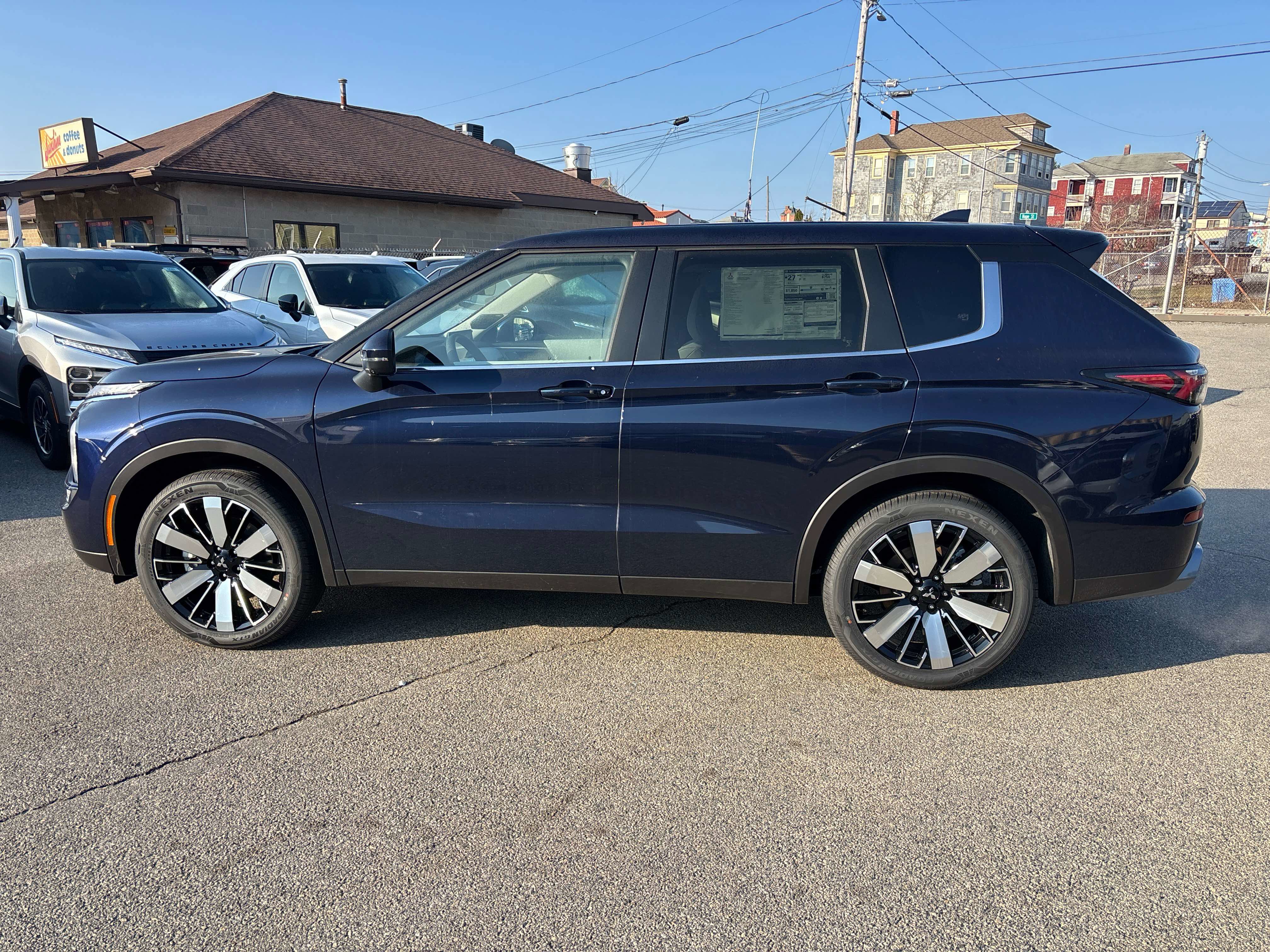 New 2026 Mitsubishi Outlander SE video 2