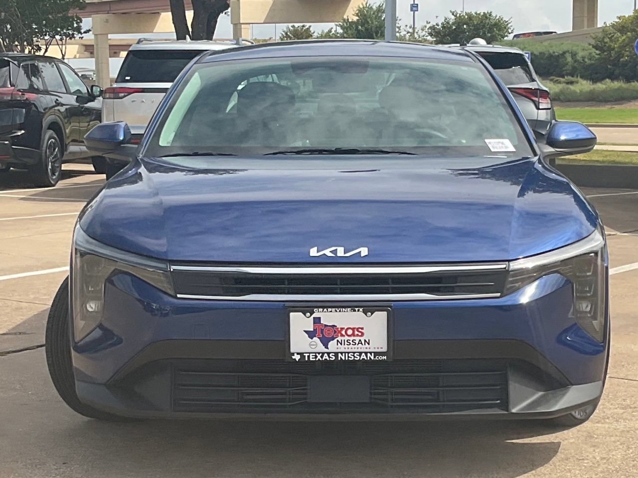 Used 2025 Kia K4 FWD image 2