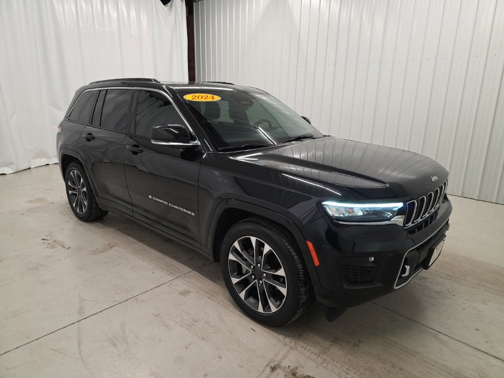 Used 2024 Jeep Grand Cherokee Overland w/ Luxury Tech Group IV image 6