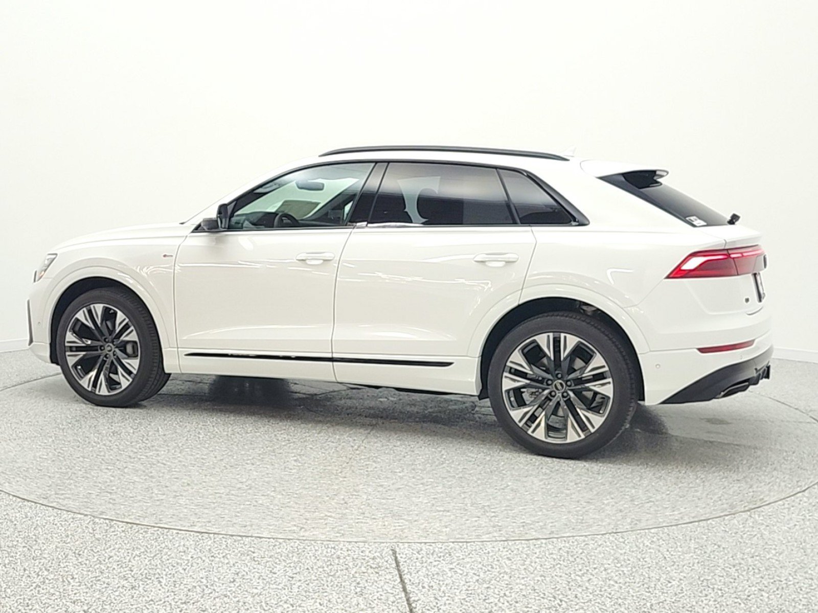New 2026 Audi Q8 Premium Plus AWD/4WD image 8