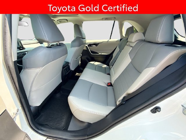 Certified 2021 Toyota RAV4 XLE Premium AWD/4WD image 26
