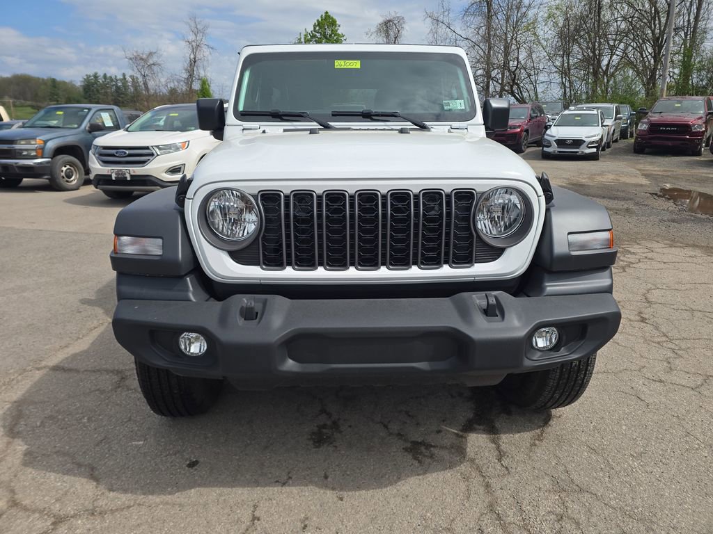 New 2026 Jeep Grand Cherokee Altitude AWD/4WD image 10