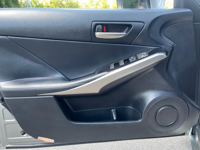 Used 2019 Lexus IS 300 image 5