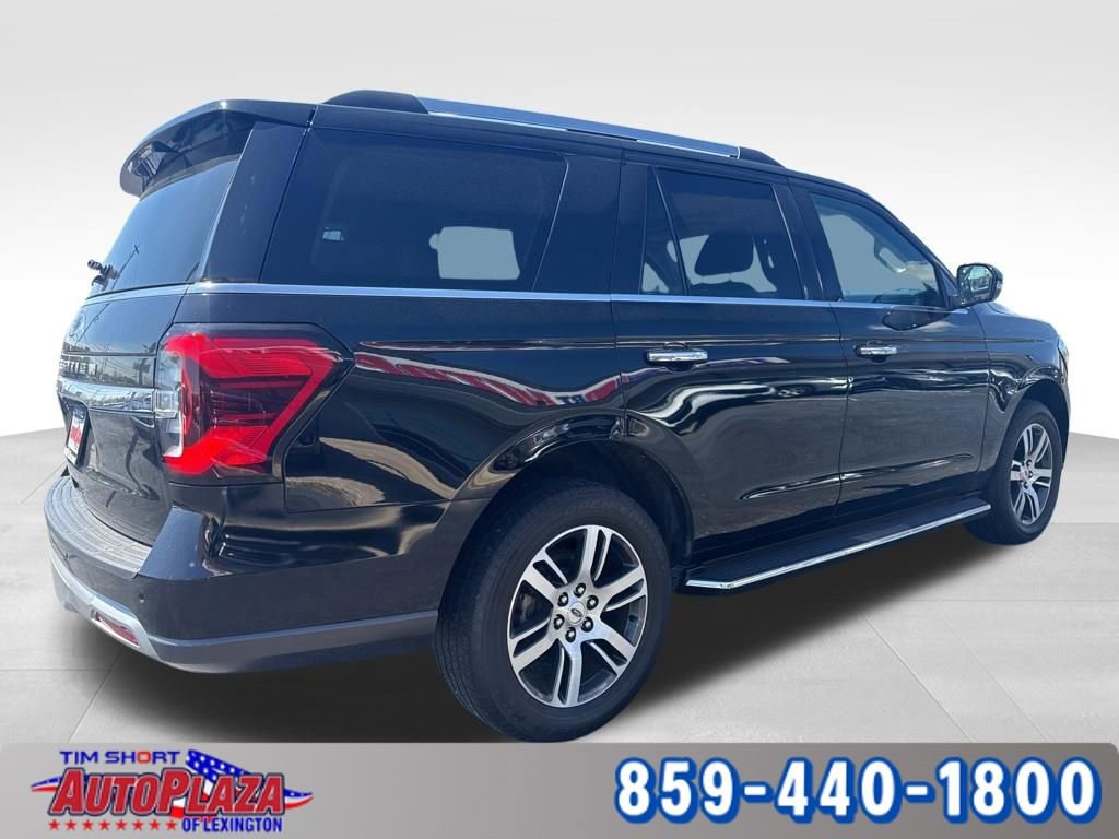 Used 2023 Ford Expedition Limited image 12