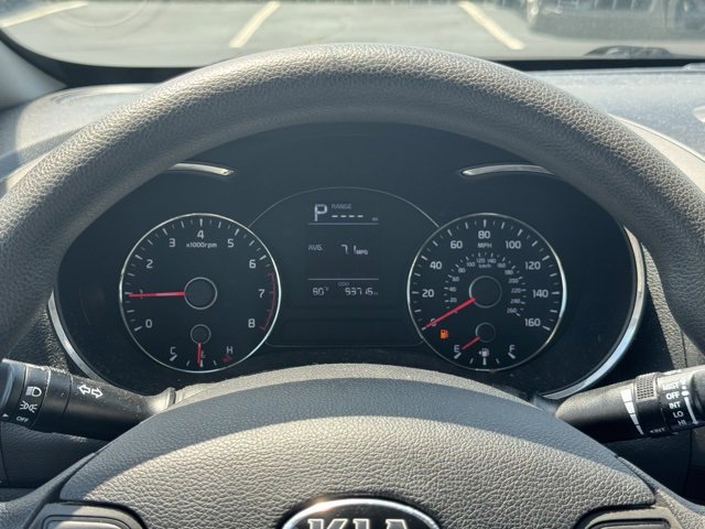 Used 2017 Kia Forte LX image 13