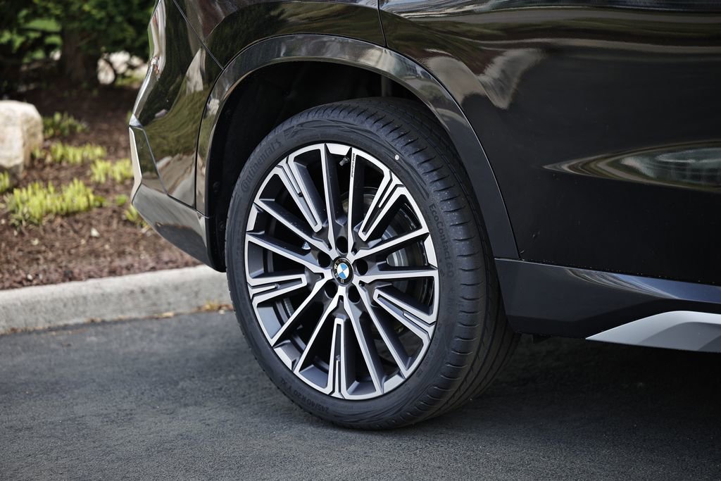 New 2026 BMW X1 xDrive28i w/ Technology Package image 6