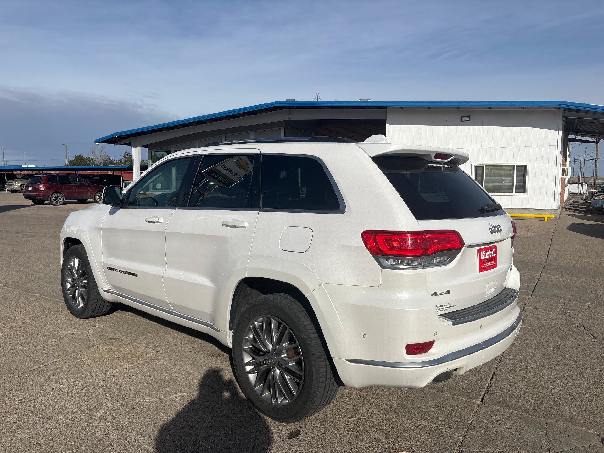 Used 2017 Jeep Grand Cherokee Summit AWD/4WD image 3
