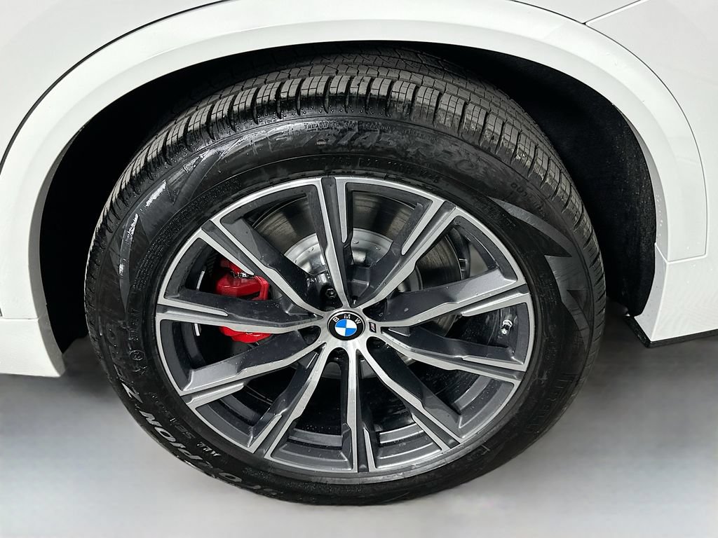 Used 2026 BMW X5 xDrive50e w/ M Sport Package AWD/4WD image 23