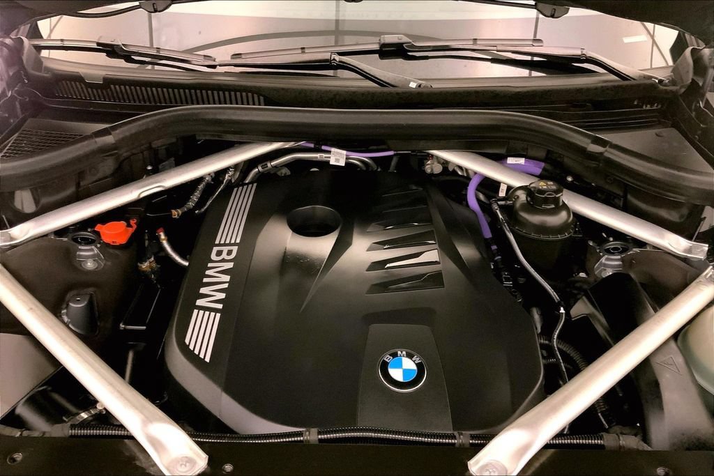 Certified 2026 BMW X7 xDrive40i AWD/4WD image 9